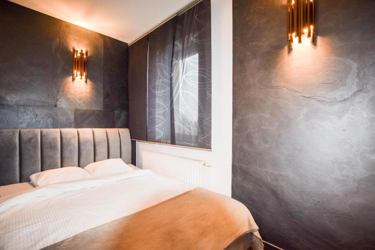 Apartament Z Widokiem Na Wawel W Centrum Miasta Kraków Exteriör bild